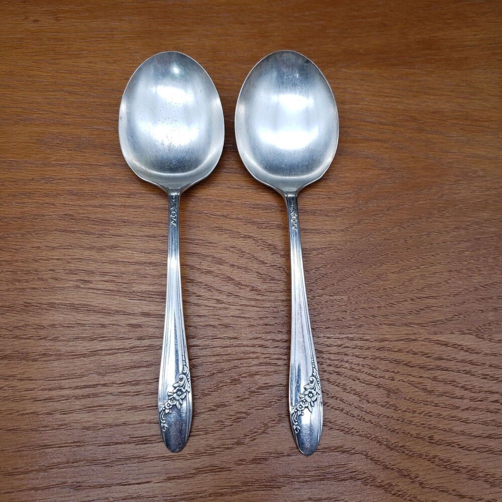 Oneida Tudor Plate Queen Bess II Casserole Serving Spoons Set of 2 Silverplate